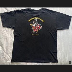 Loser Machine Company LMC Men’s T-shirt XL Black Short Sleeve knife in heart